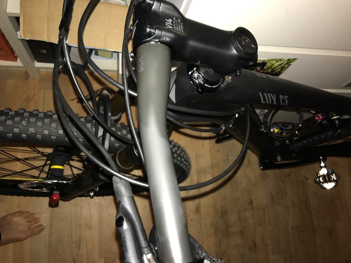Kabelsalat im Cockpit, Canyon reagierte sehr kulant.